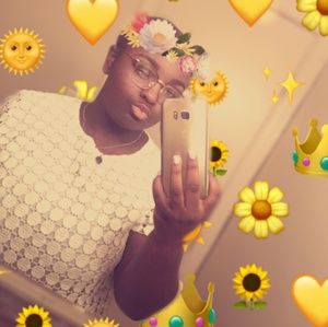 Meet your Posher, Abigail